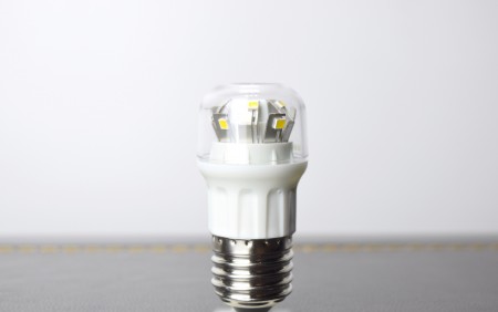 高亮度E27超小型黃光LED燈泡-可在封閉式環境用(冰箱用燈泡)